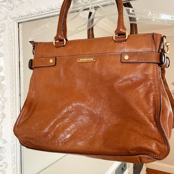 MICHAEL KORS Naomi Tan Leather Zipper Logo Satchel Handbag Bag - Picture 7 of 10